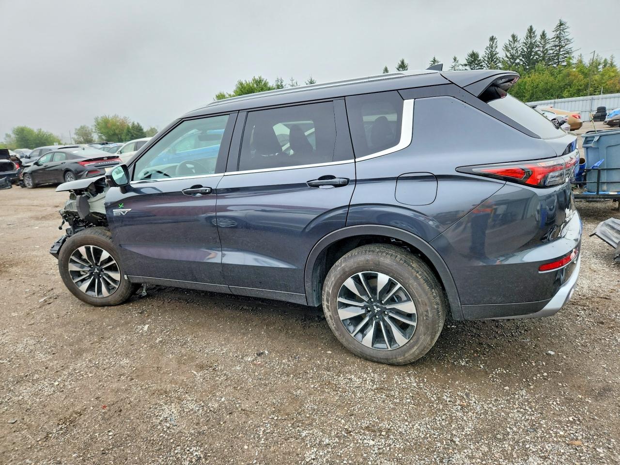 2026 MITSUBISHI OUTLANDER SE — photo 2