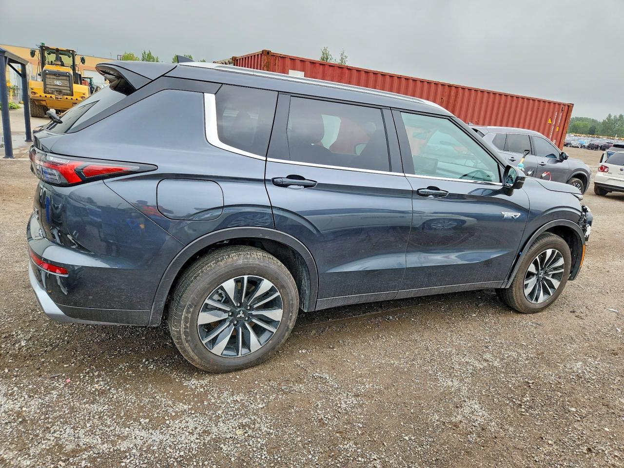 2026 MITSUBISHI OUTLANDER SE — photo 3