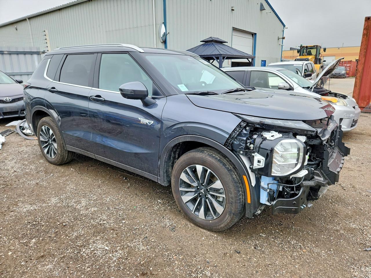 2026 MITSUBISHI OUTLANDER SE — photo 4