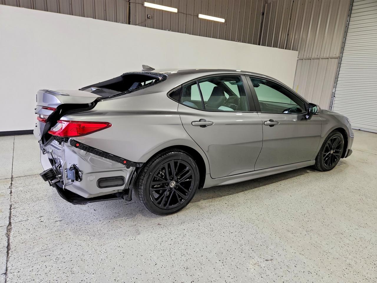 2025 TOYOTA CAMRY SE — снимка 3