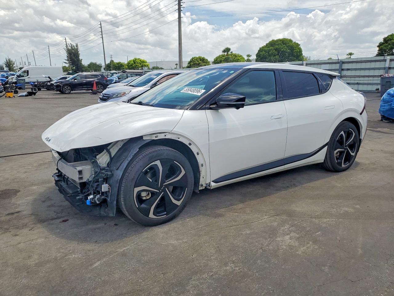 2022 KIA EV6 GT LINE