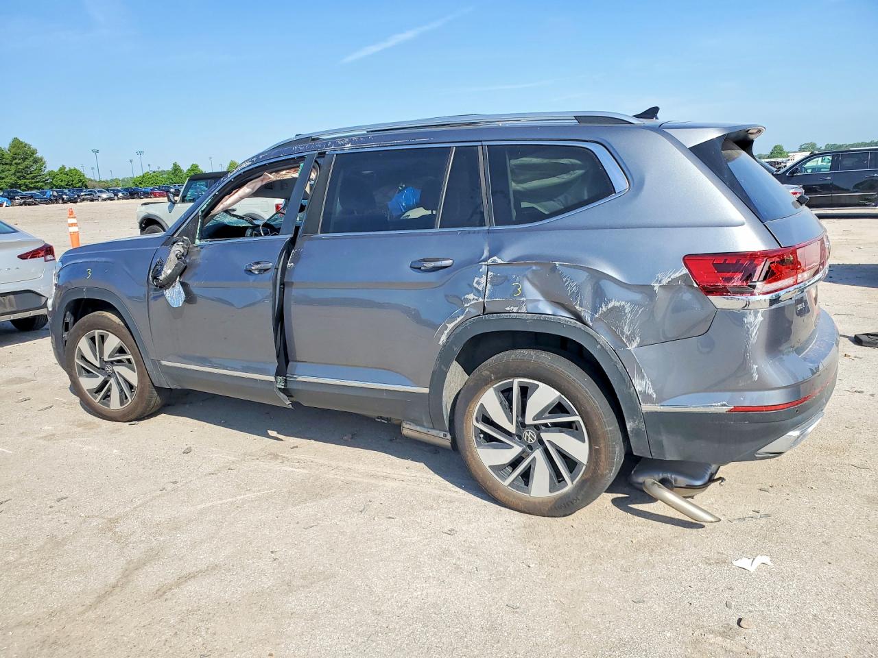 2024 VOLKSWAGEN ATLAS SEL — снимка 2