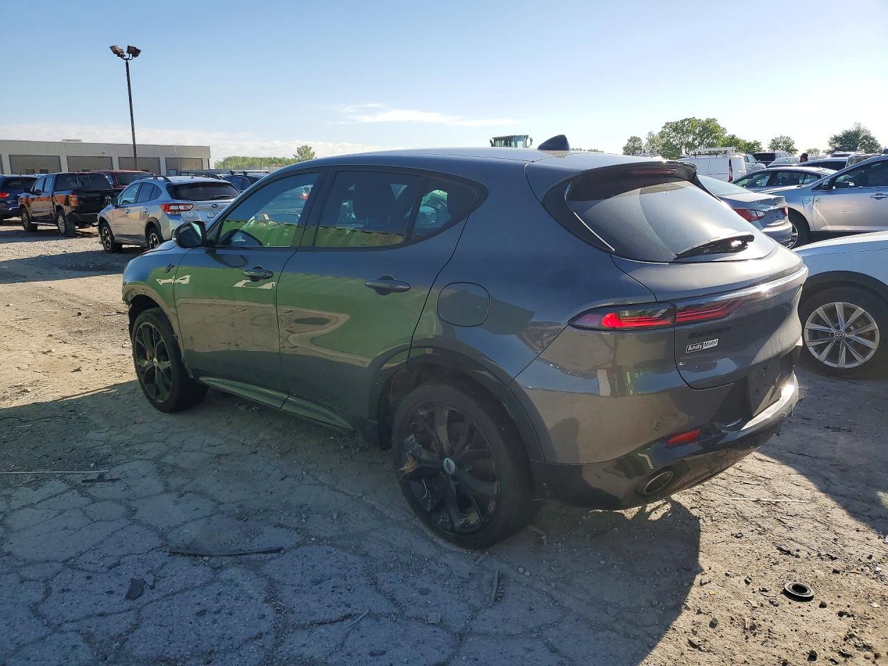 2024 DODGE HORNET R — снимка 2