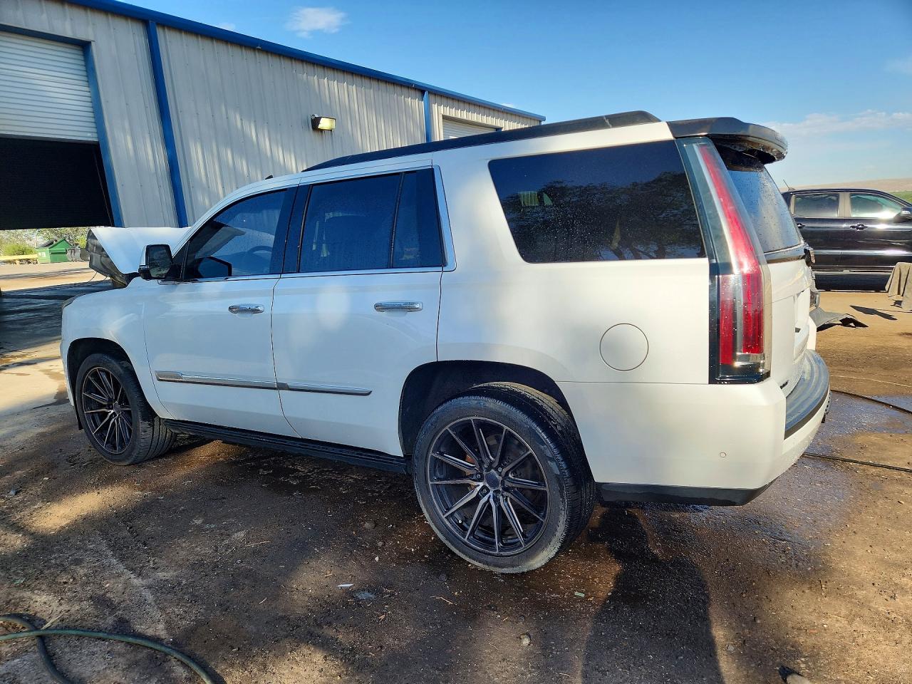 2017 CADILLAC ESCALADE PLATINUM — снимка 2