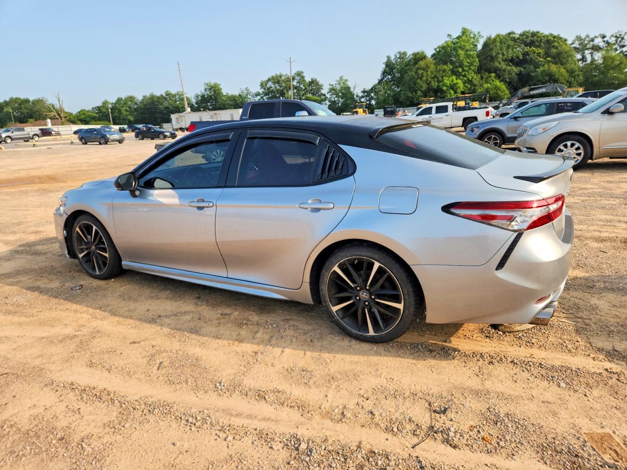 2018 TOYOTA CAMRY XSE — снимка 2