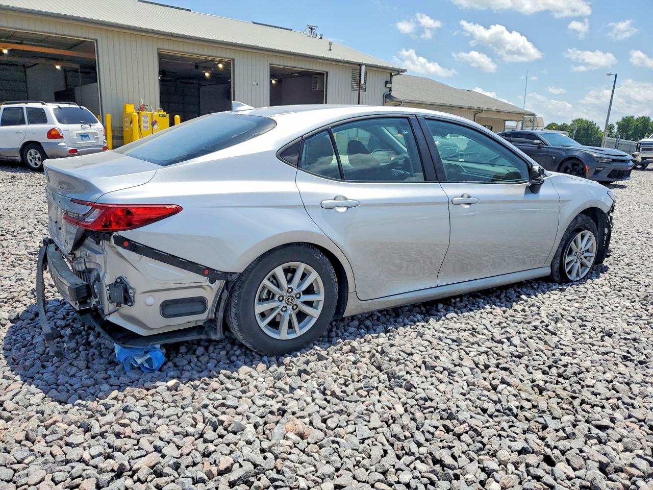 2025 TOYOTA CAMRY LE — снимка 3