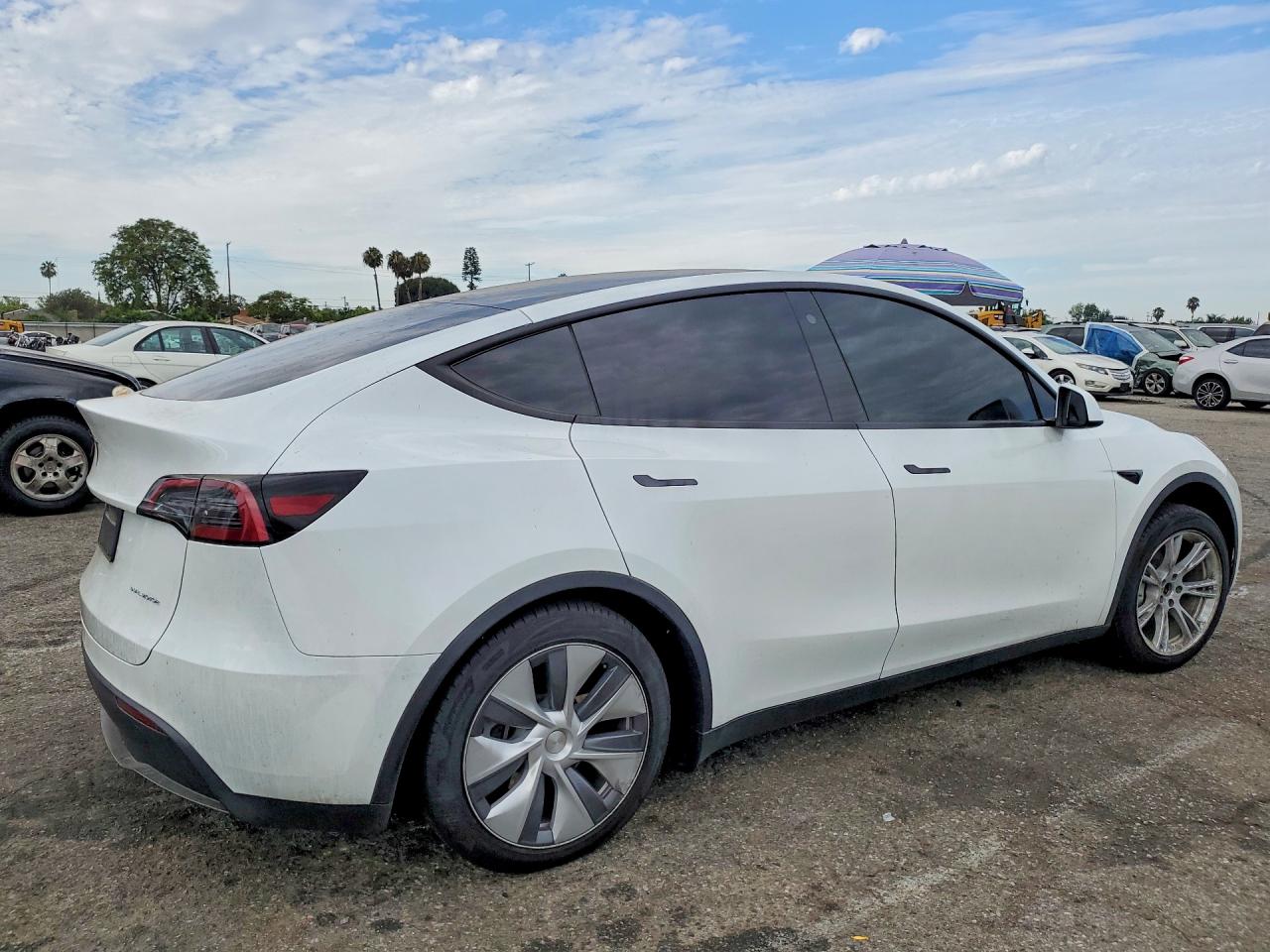 2023 TESLA MODEL Y — снимка 3