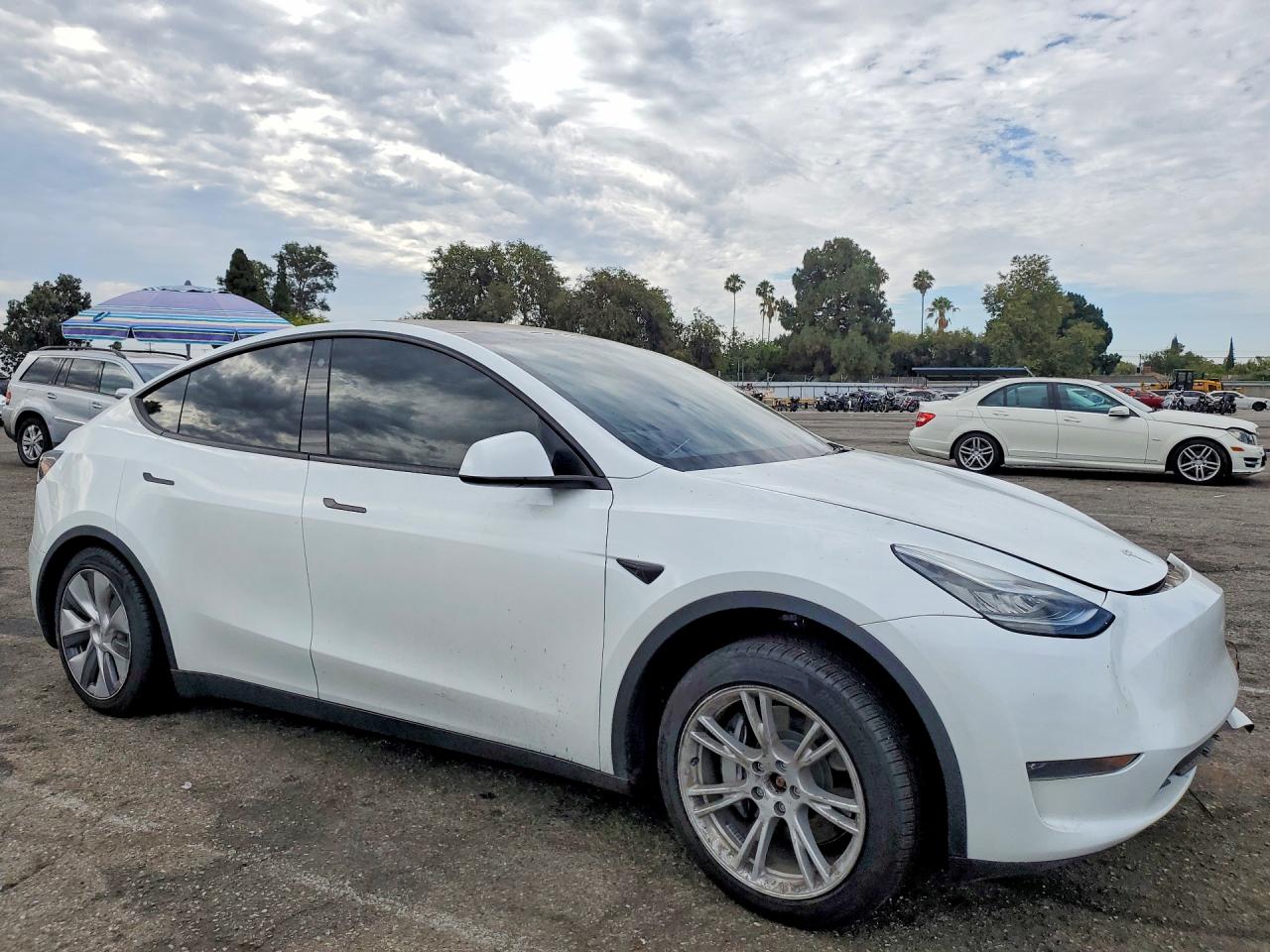 2023 TESLA MODEL Y — снимка 4