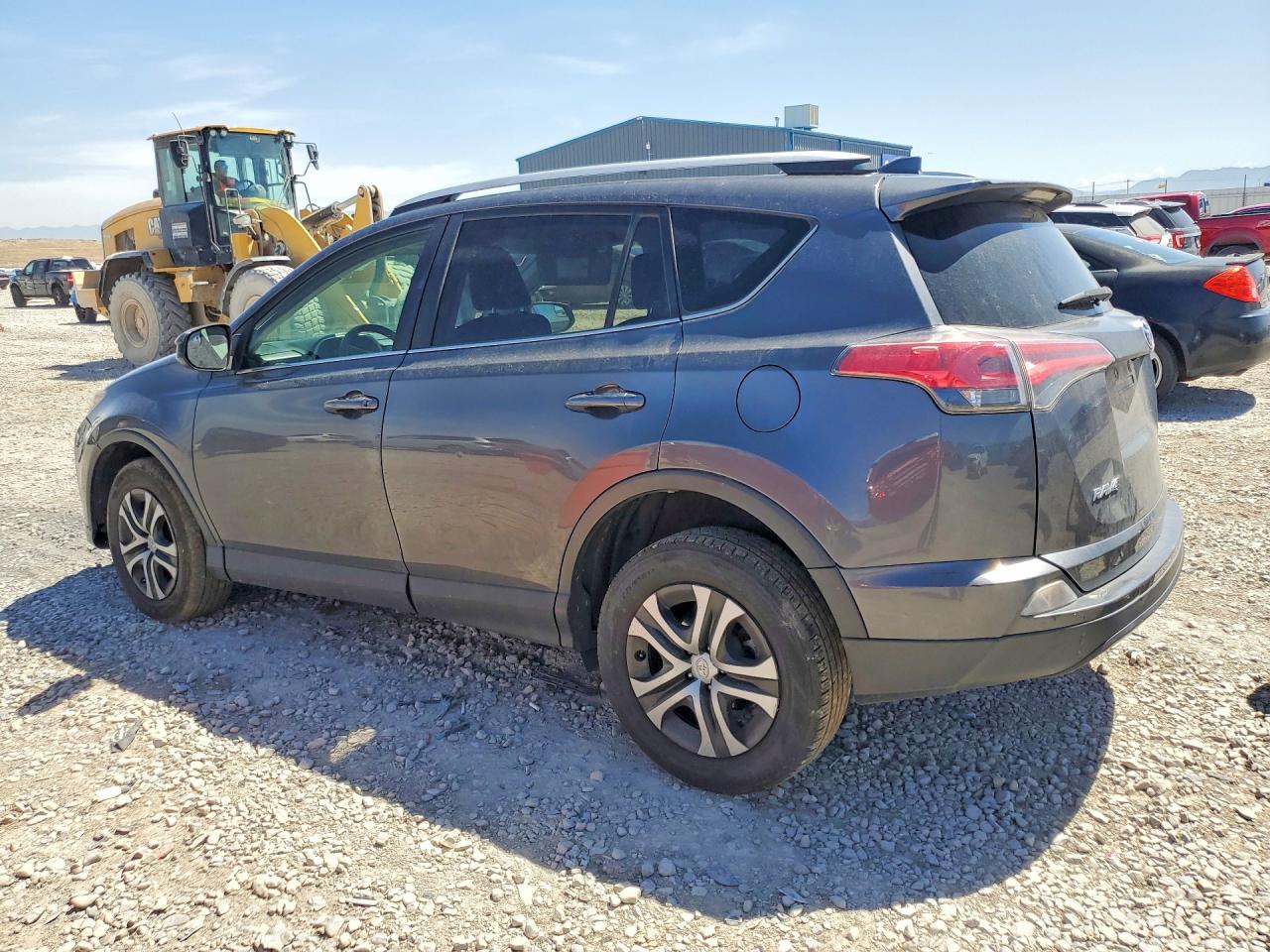 2016 TOYOTA RAV4 LE — снимка 2