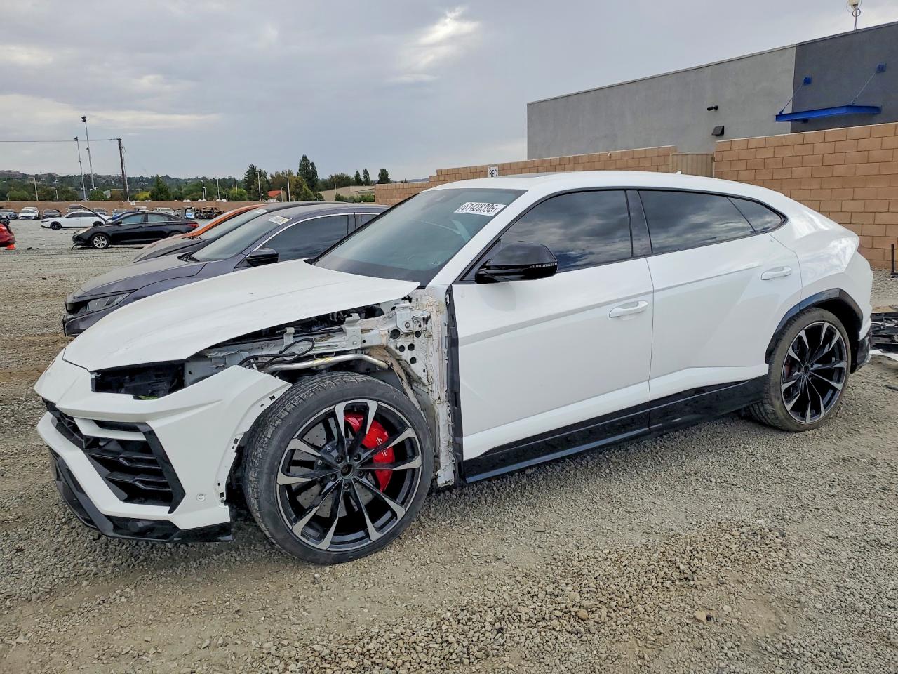 2022 LAMBORGHINI URUS