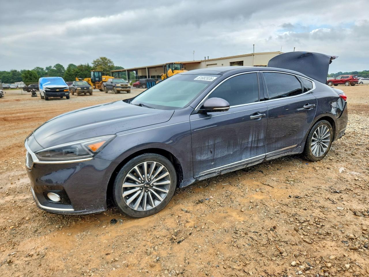 2017 KIA CADENZA PREMIUM