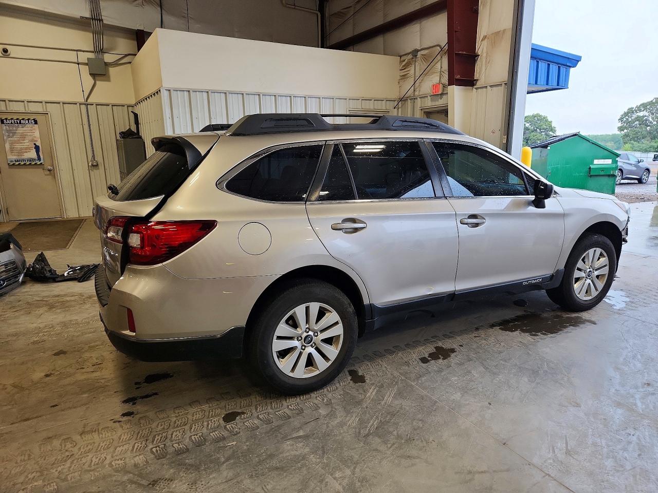 2017 SUBARU OUTBACK 2.5I — снимка 3