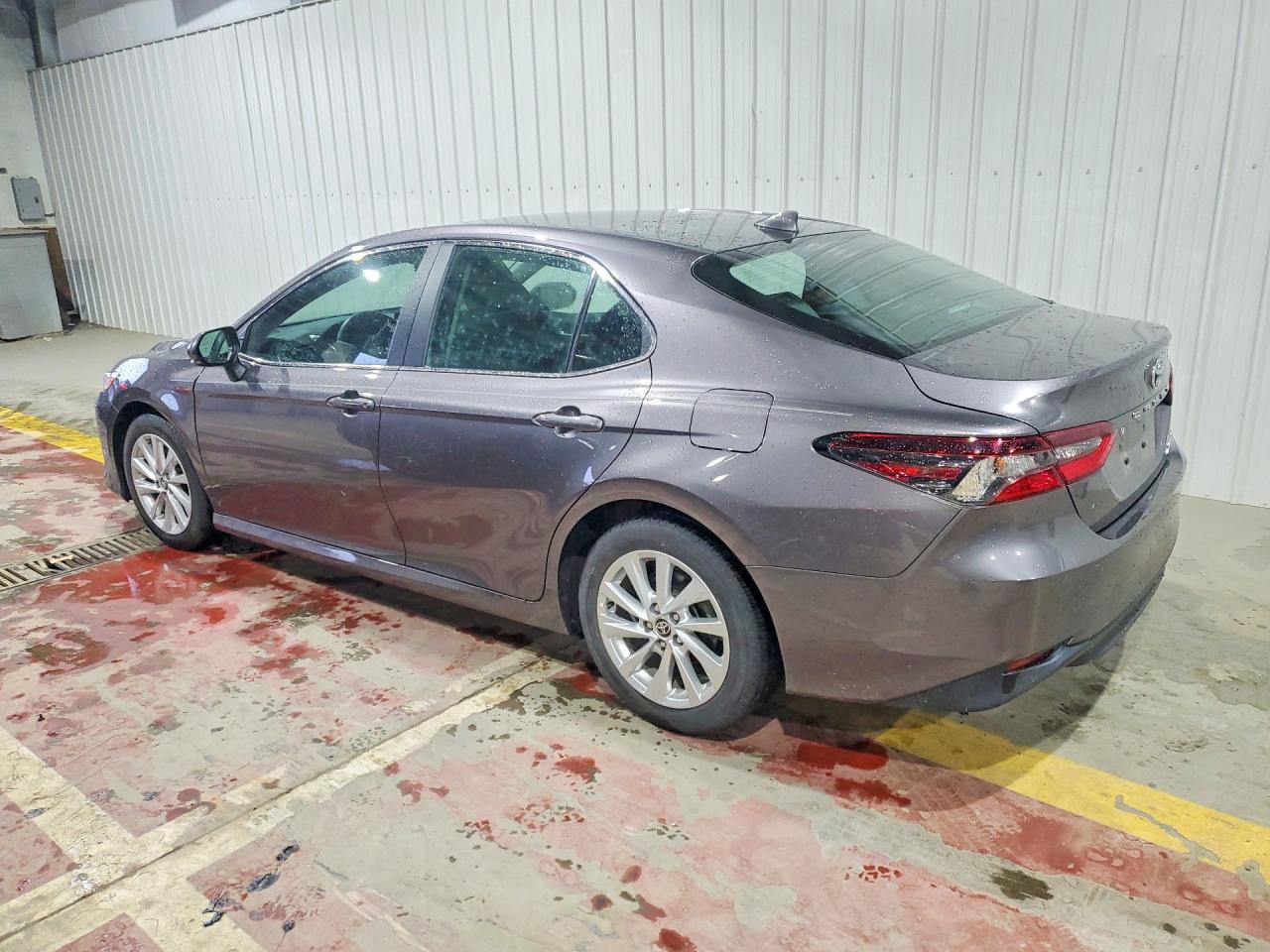 2023 TOYOTA CAMRY LE — снимка 2