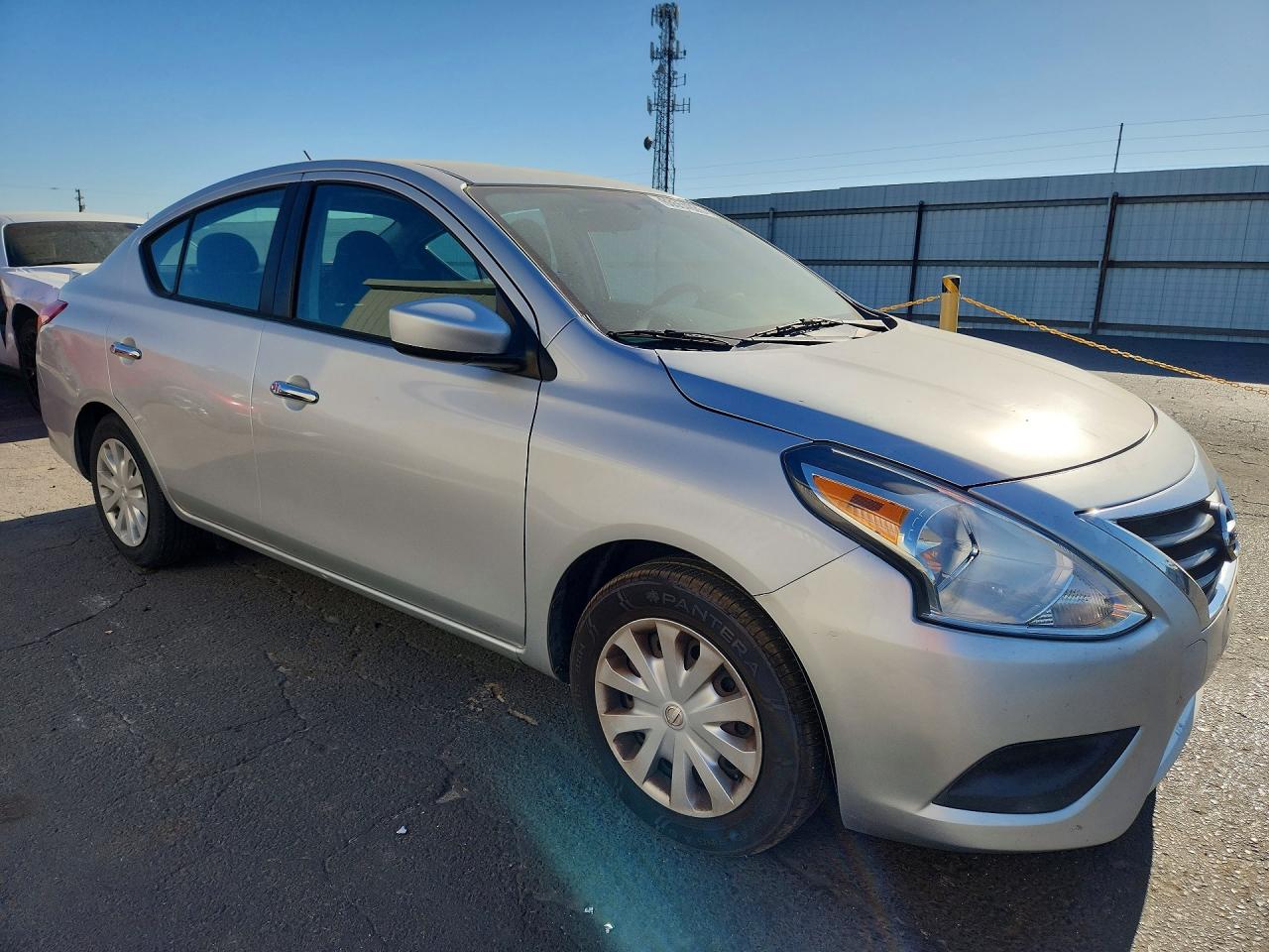 2017 NISSAN VERSA 1.6 SV — снимка 4