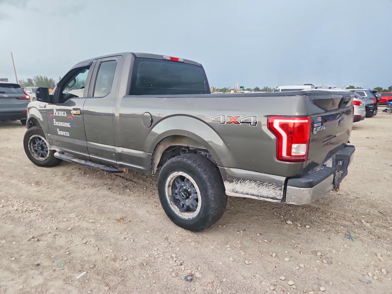 2015 FORD F150 SUPER CAB — снимка 2