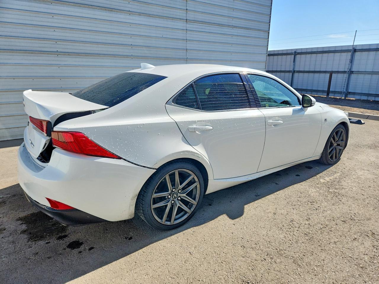 2017 LEXUS IS 300 — снимка 3