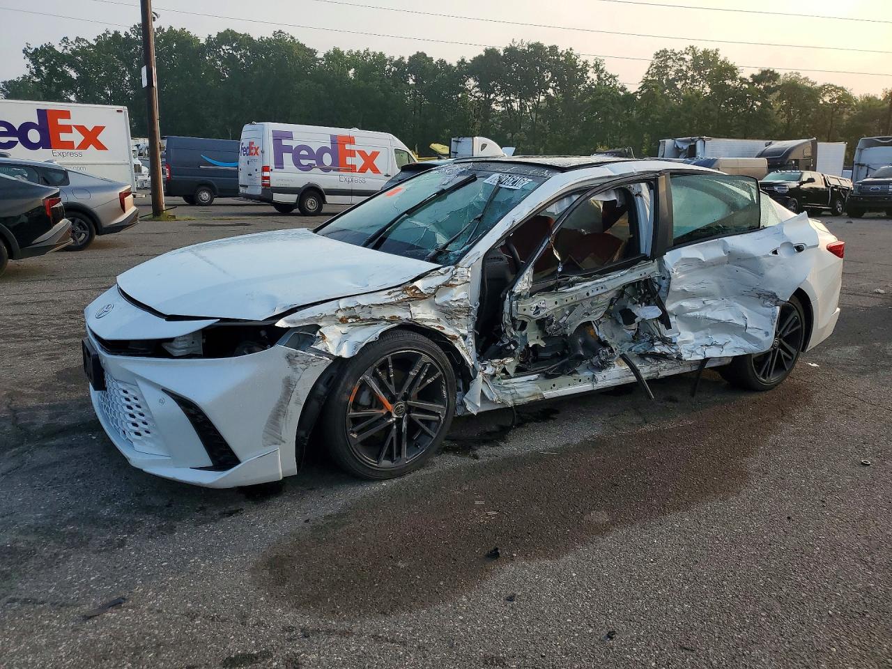 2025 TOYOTA CAMRY XSE