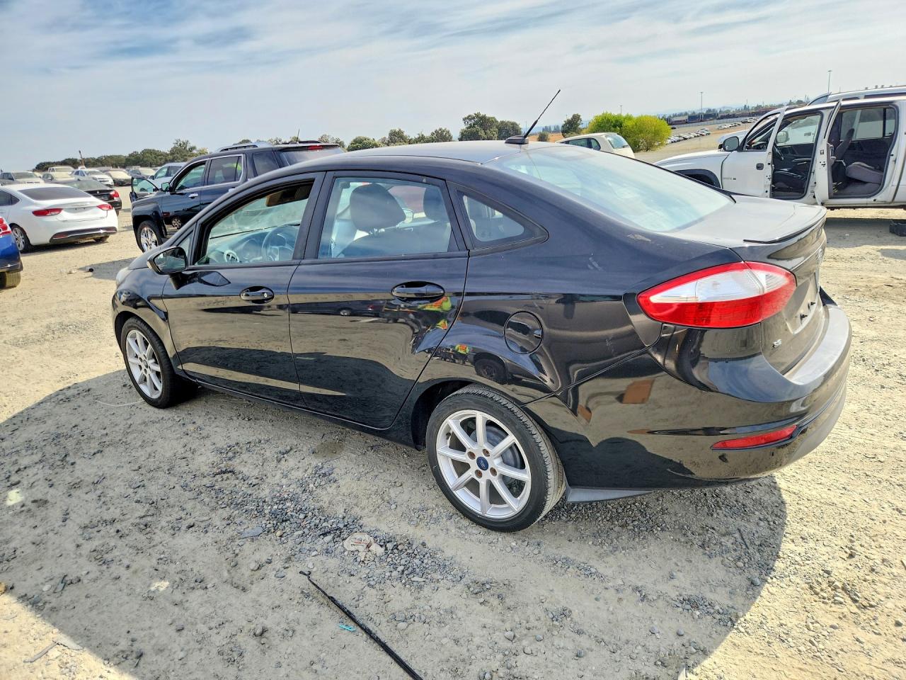 2015 FORD FIESTA SE — снимка 2