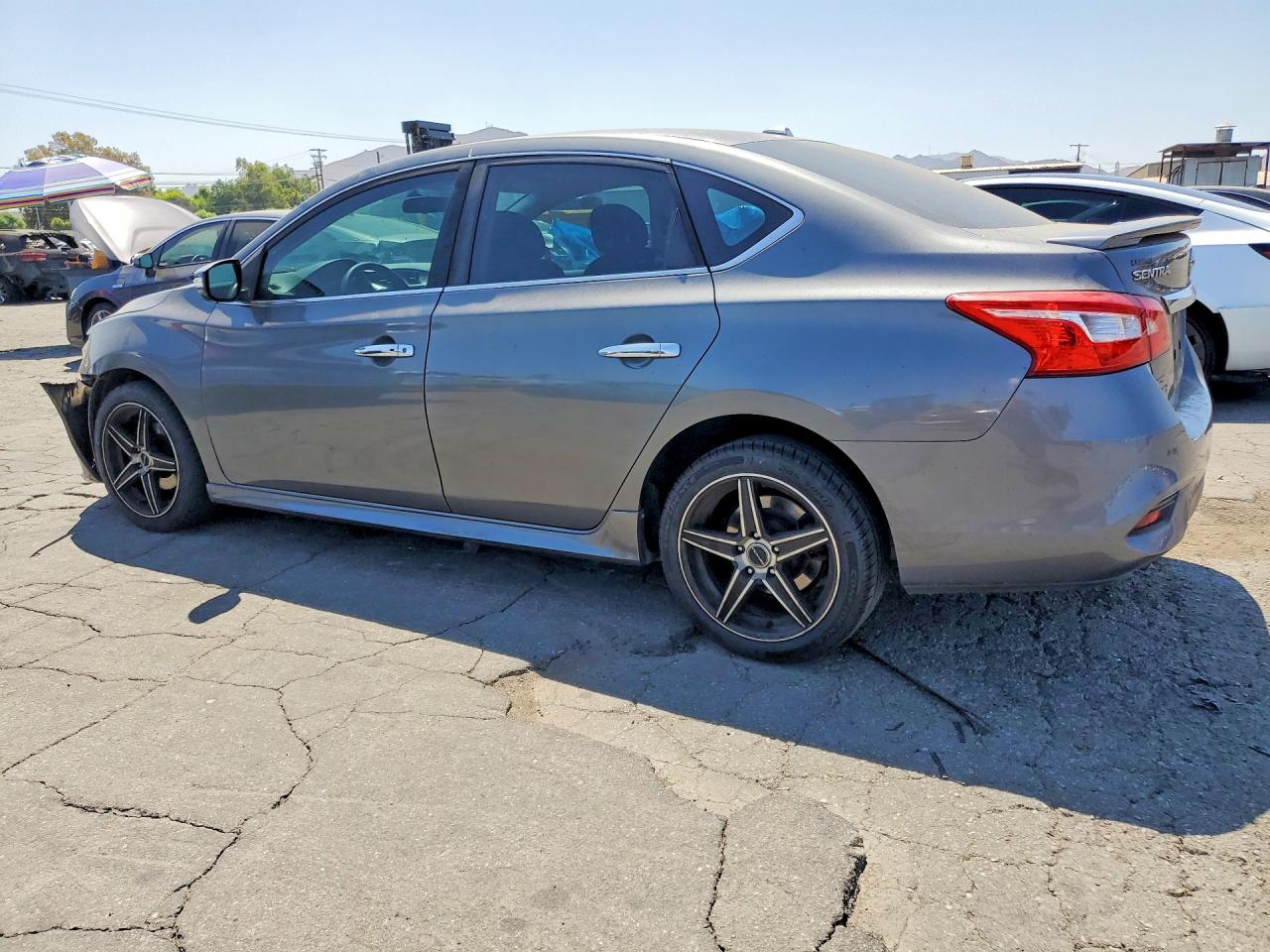 2019 NISSAN SENTRA SR — снимка 2