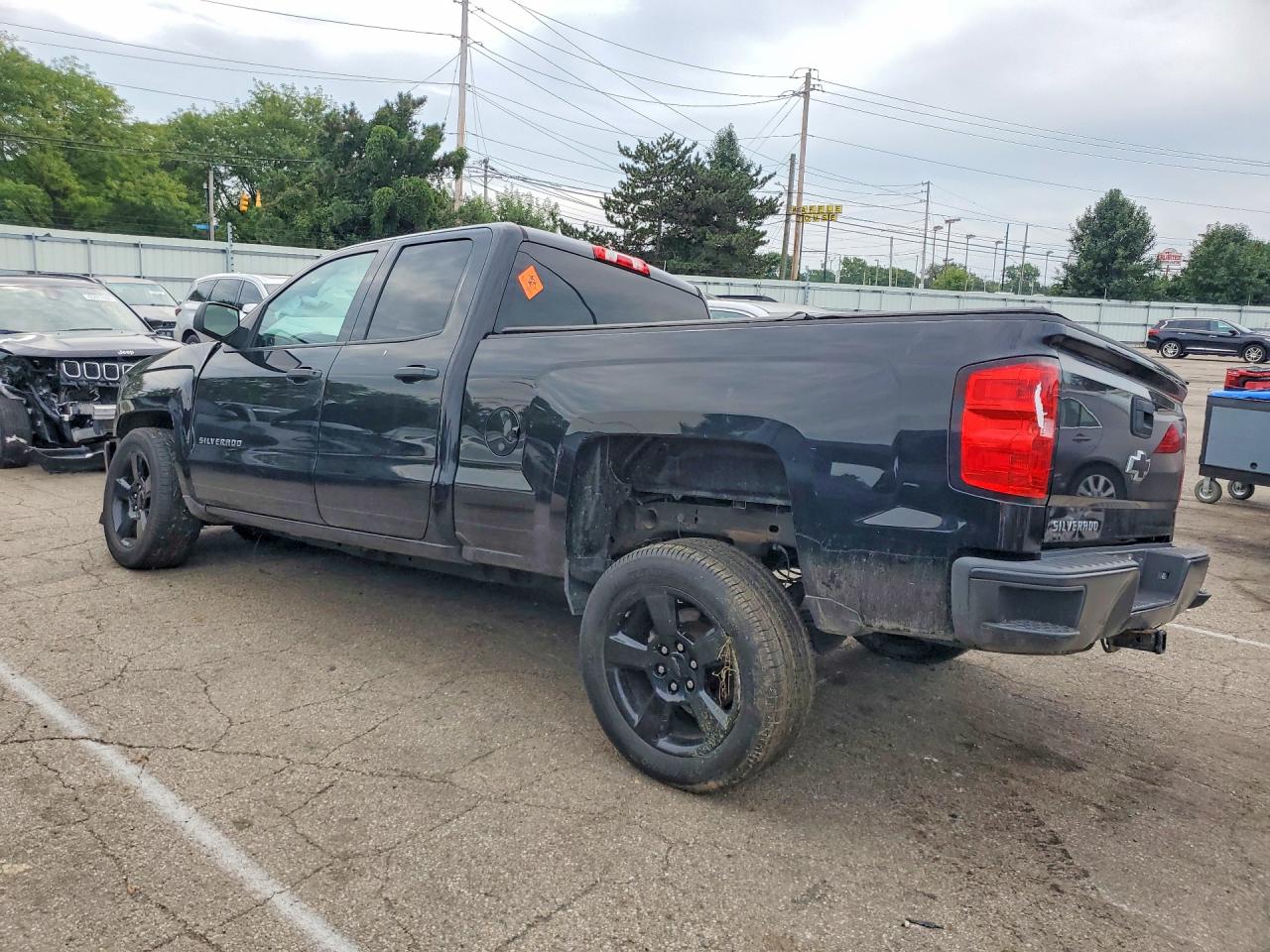 2017 CHEVROLET SILVERADO C1500 — снимка 2