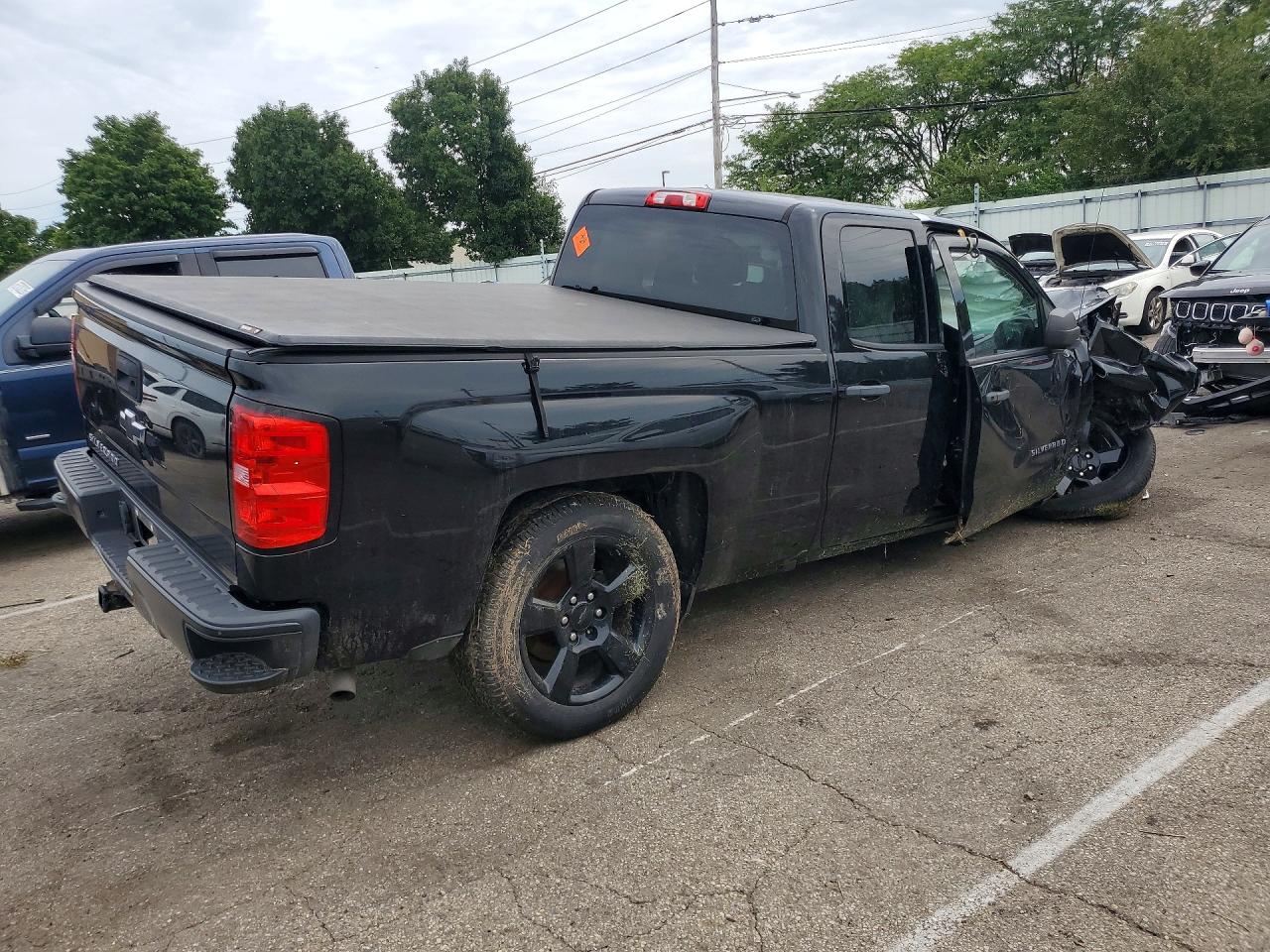2017 CHEVROLET SILVERADO C1500 — снимка 3