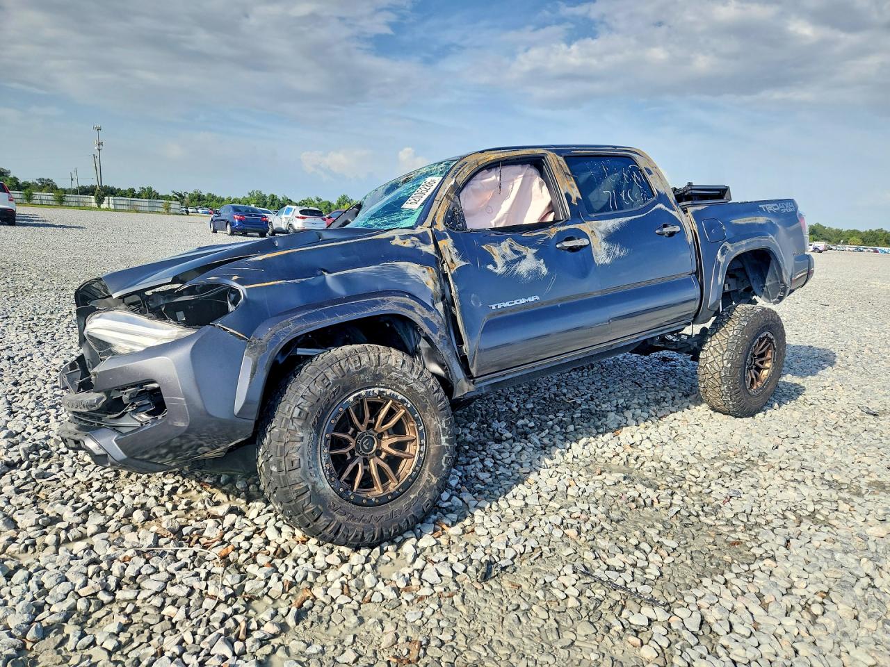 2022 TOYOTA TACOMA TRD SPORT