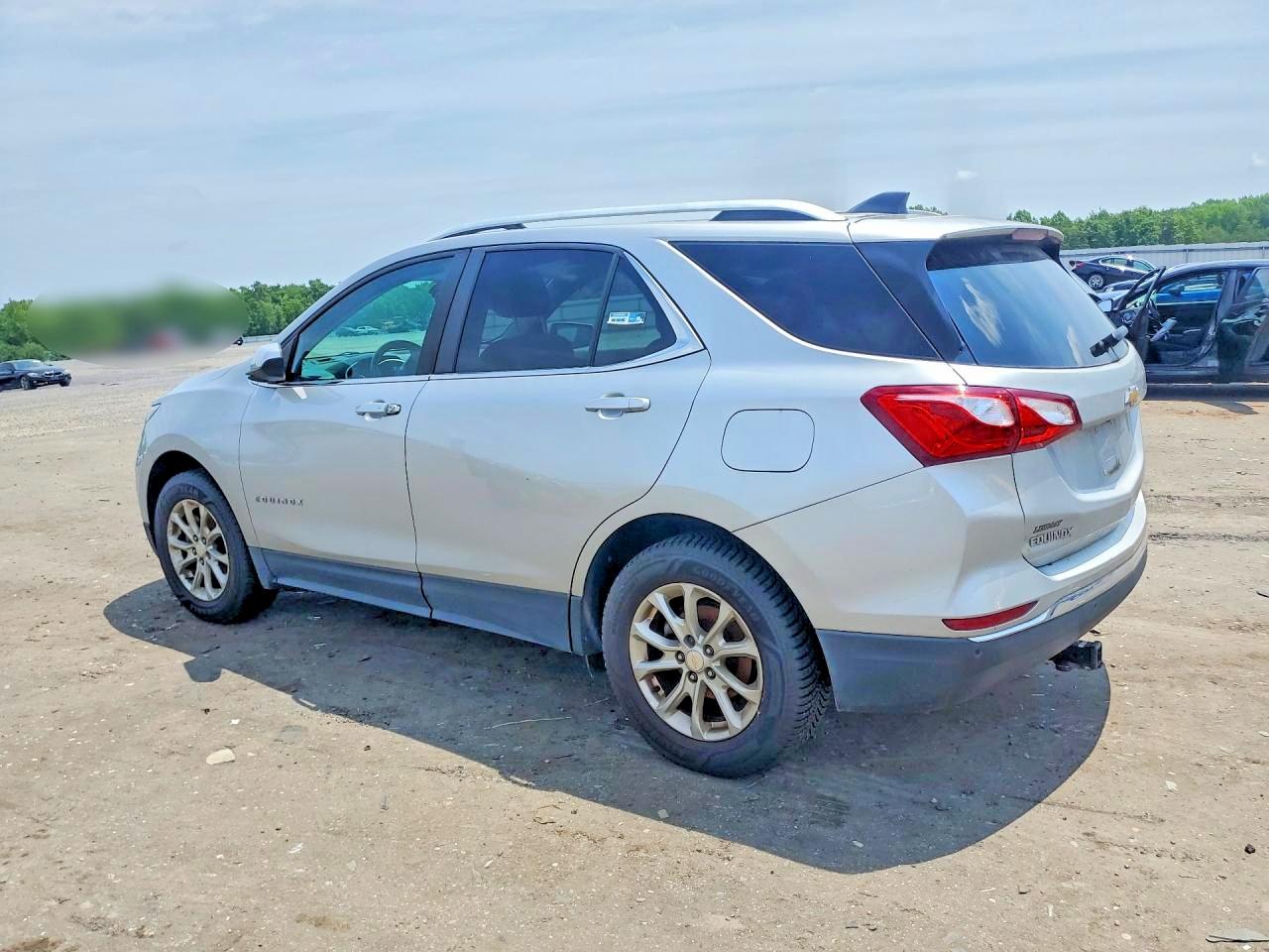 2021 CHEVROLET EQUINOX LT — снимка 2