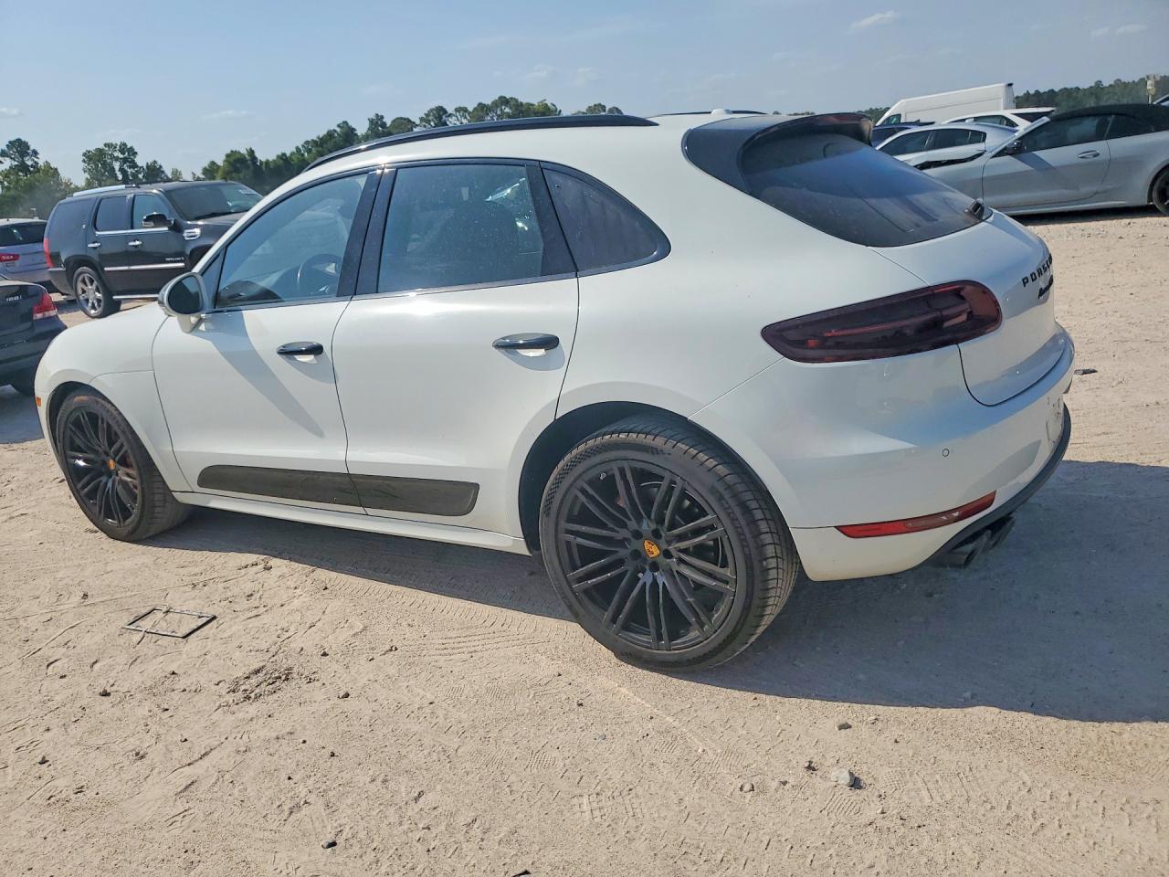 2017 PORSCHE MACAN GTS — снимка 2