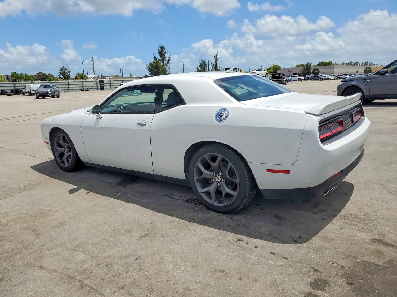2018 DODGE CHALLENGER SXT — снимка 2