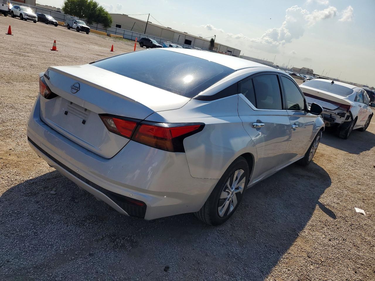 2023 NISSAN ALTIMA S — снимка 3