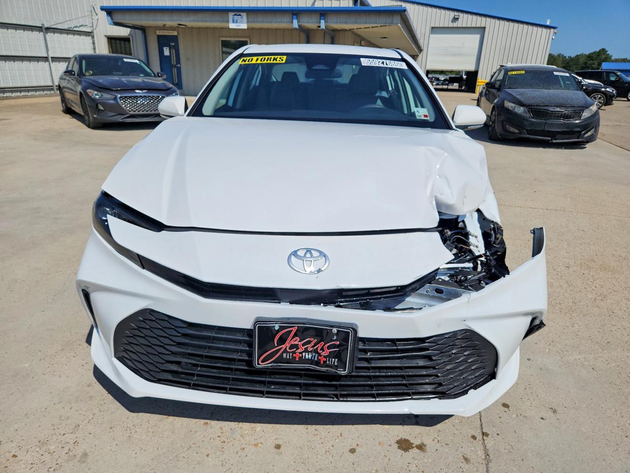 2025 TOYOTA CAMRY LE — снимка 5