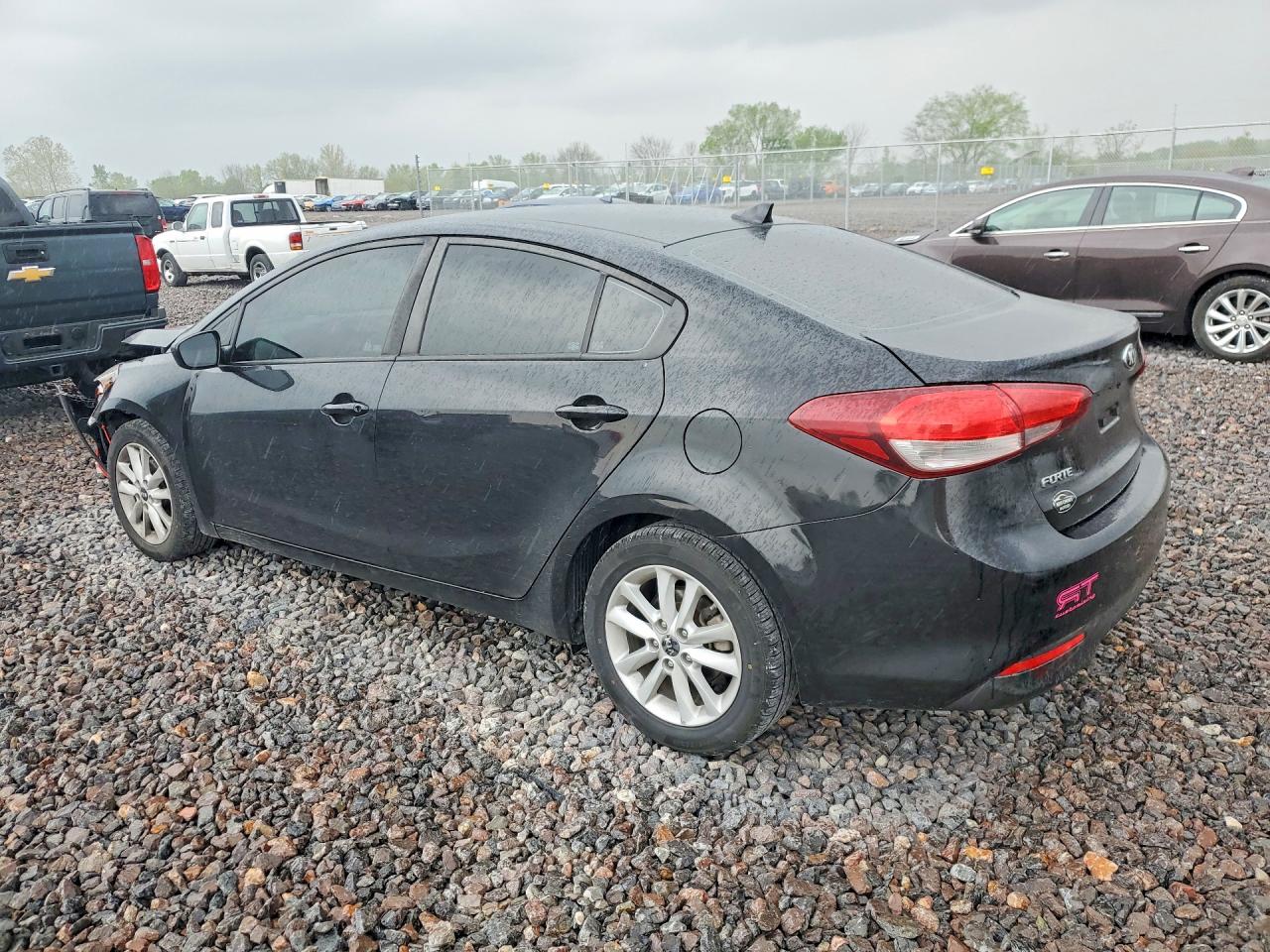 2017 KIA FORTE LX — снимка 2