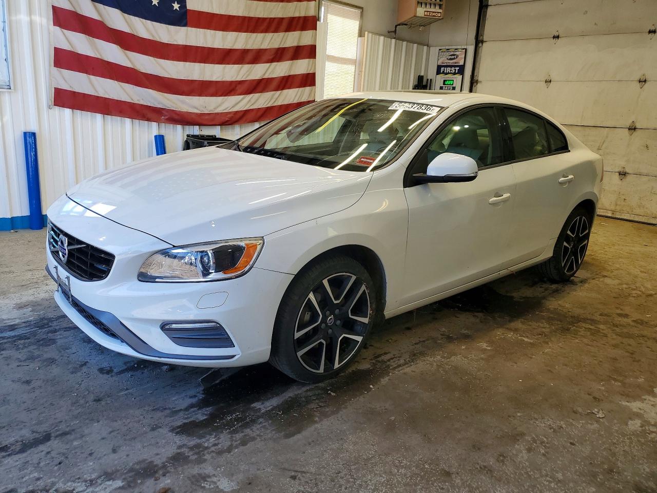2018 VOLVO S60 DYNAMIC
