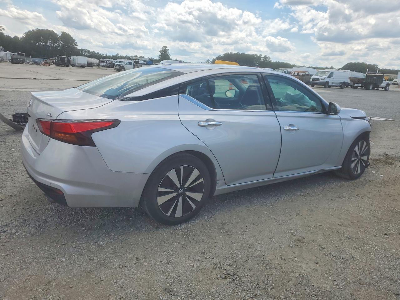 2020 NISSAN ALTIMA SL — снимка 3