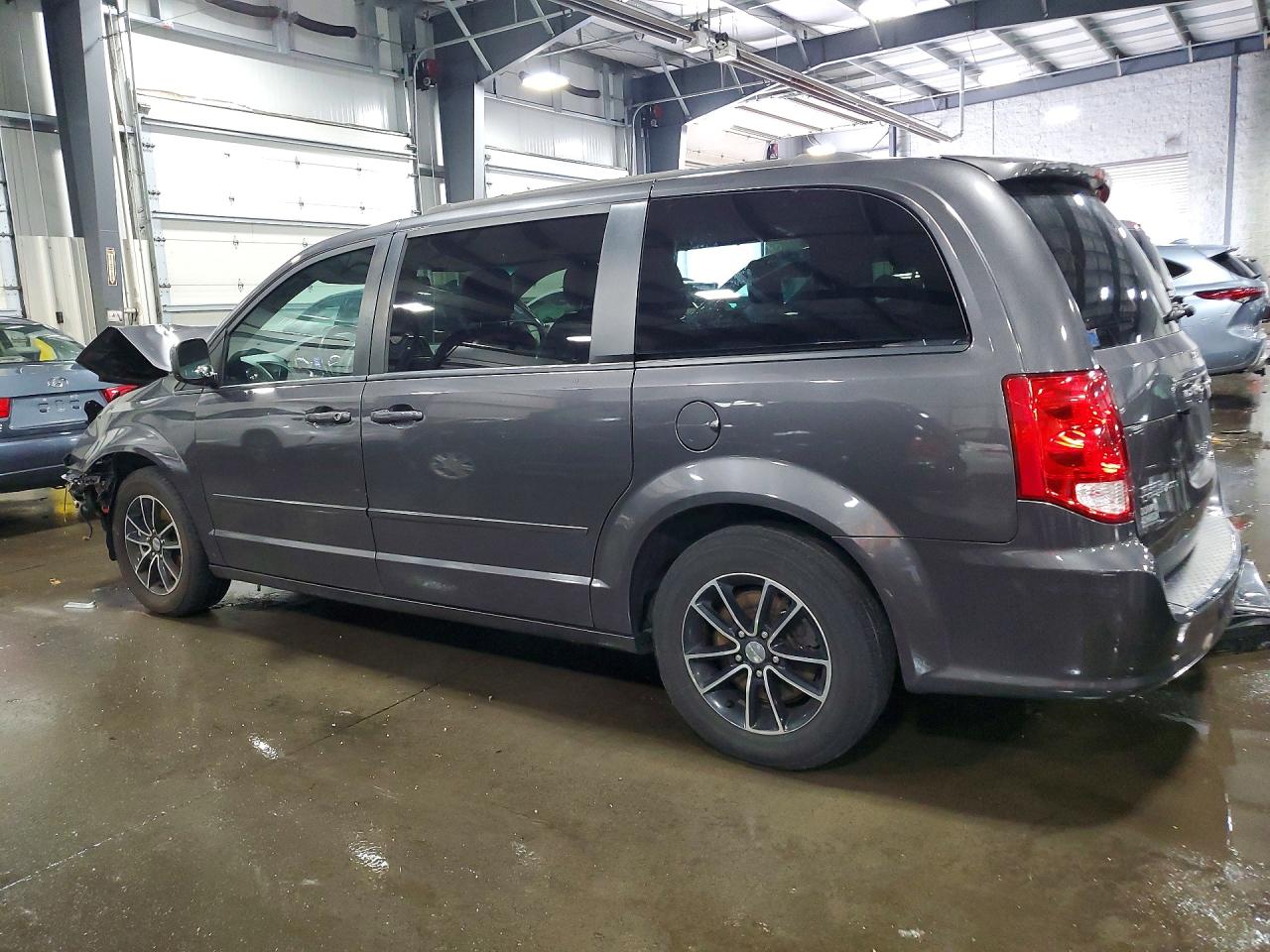 2017 DODGE GRAND CARAVAN GT — снимка 2