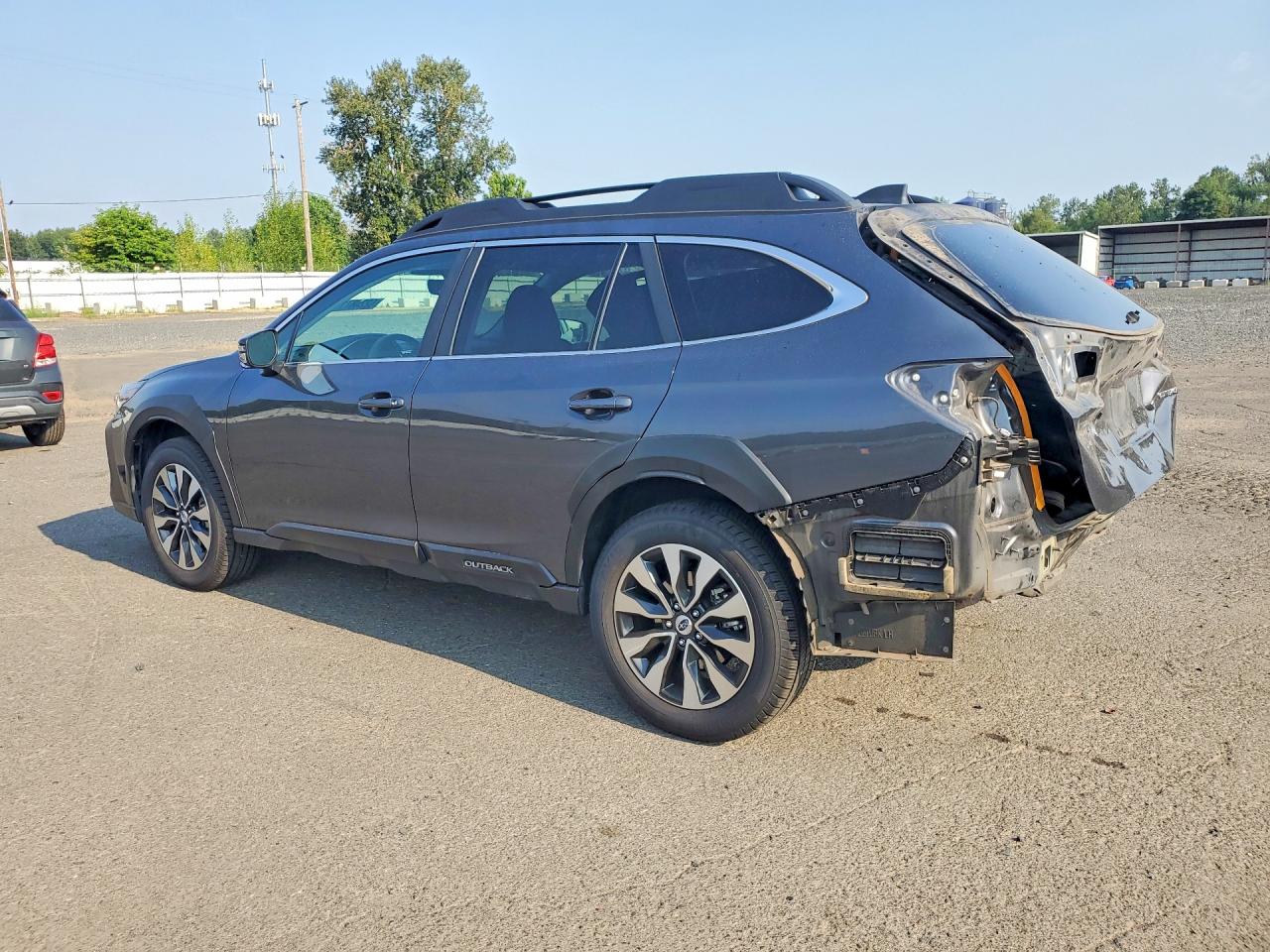 2023 SUBARU OUTBACK LIMITED — снимка 2