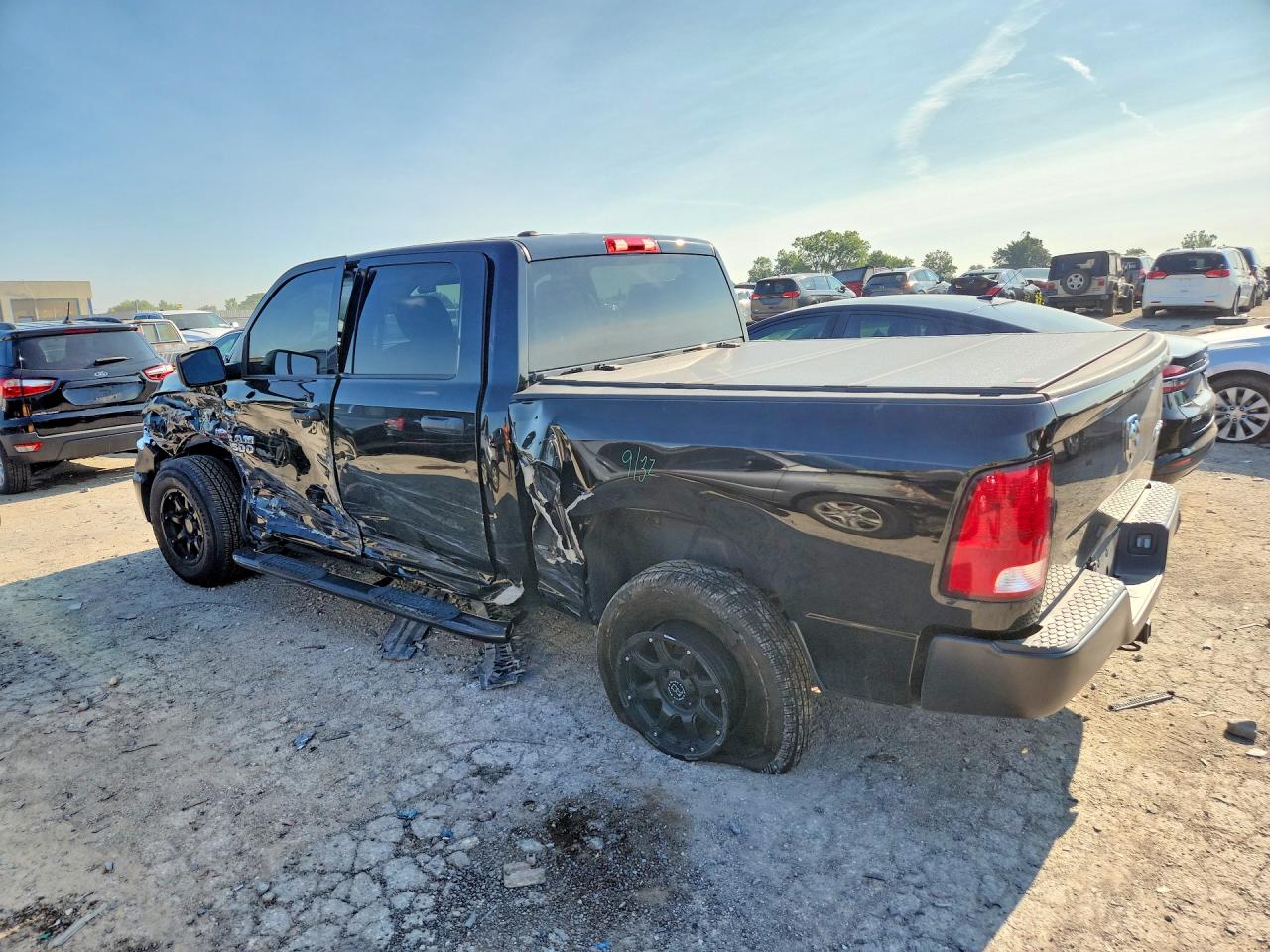 2023 RAM 1500 CLASSIC SSV — снимка 2