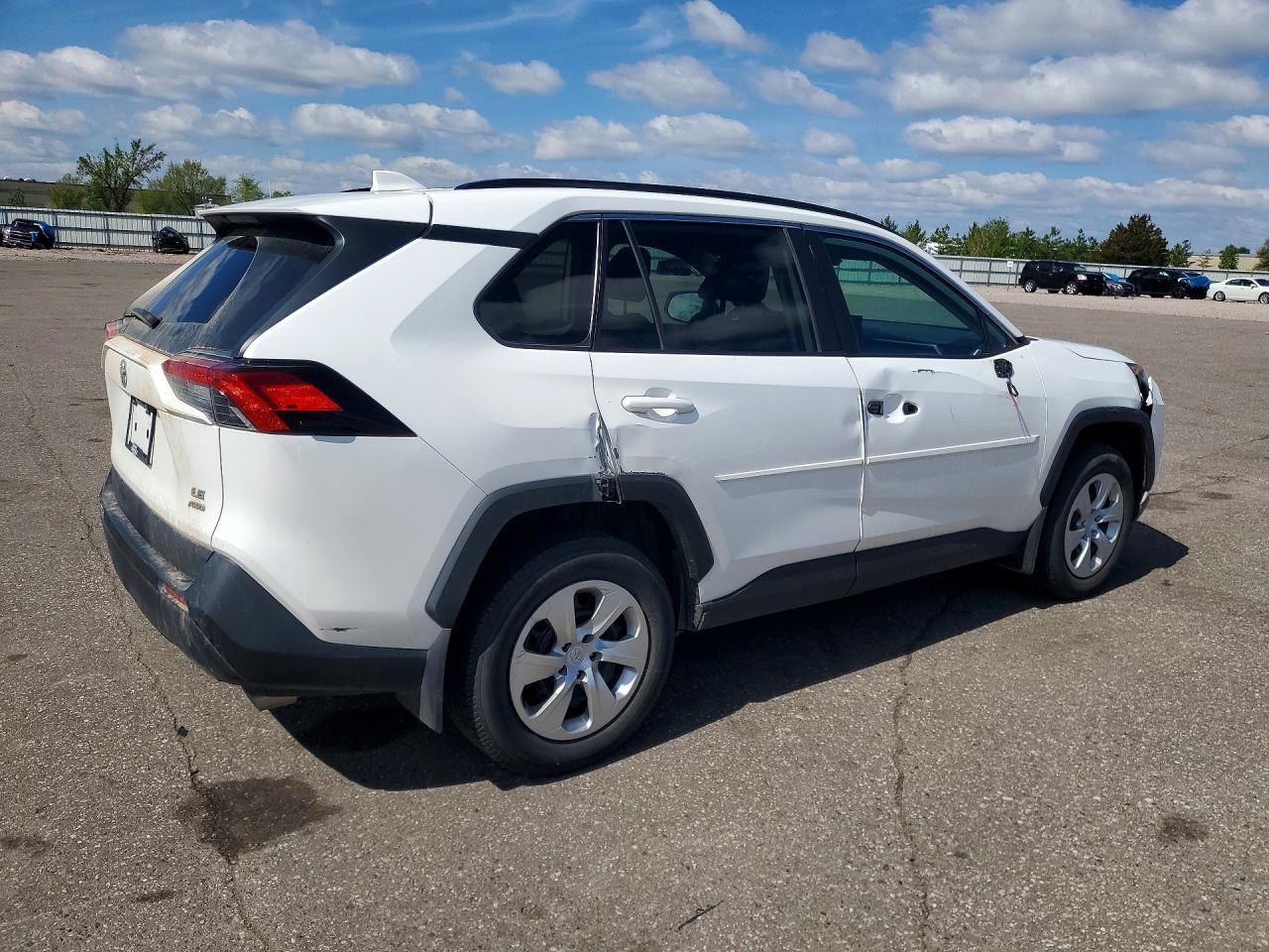 2021 TOYOTA RAV4 LE — снимка 3