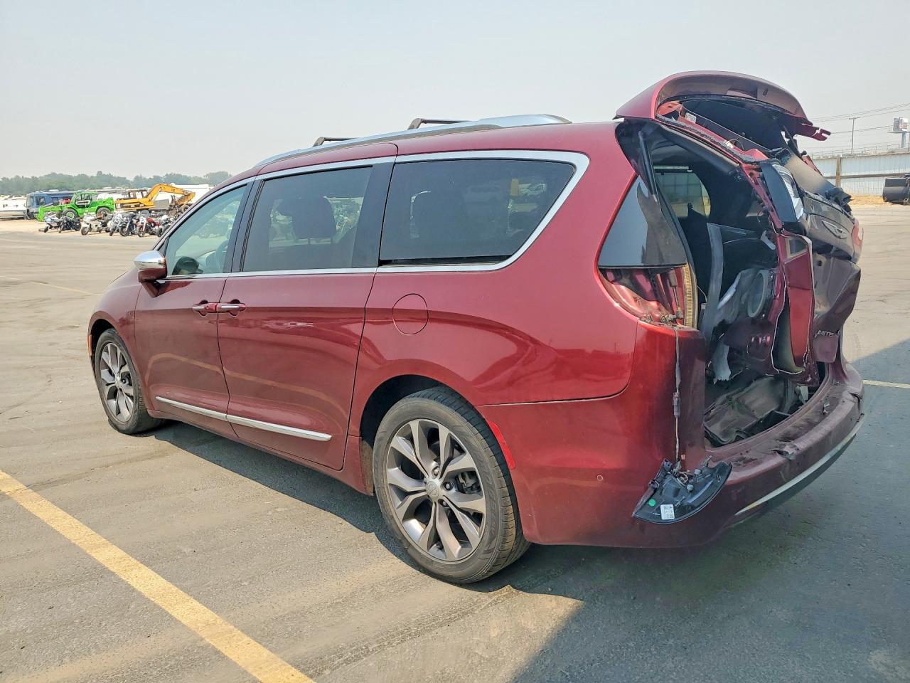 2017 CHRYSLER PACIFICA LIMITED — снимка 2