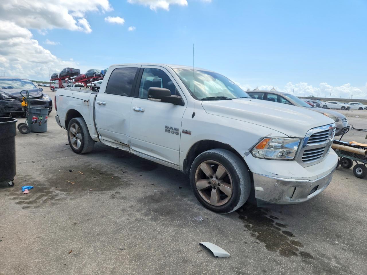 2017 RAM 1500 SLT — снимка 4