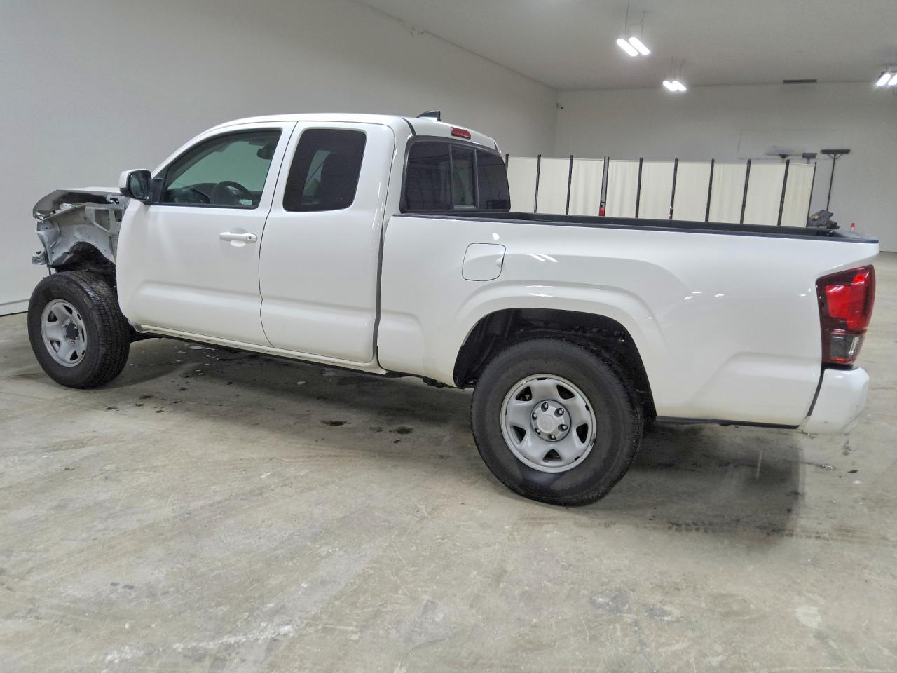 2023 TOYOTA TACOMA SR — снимка 2