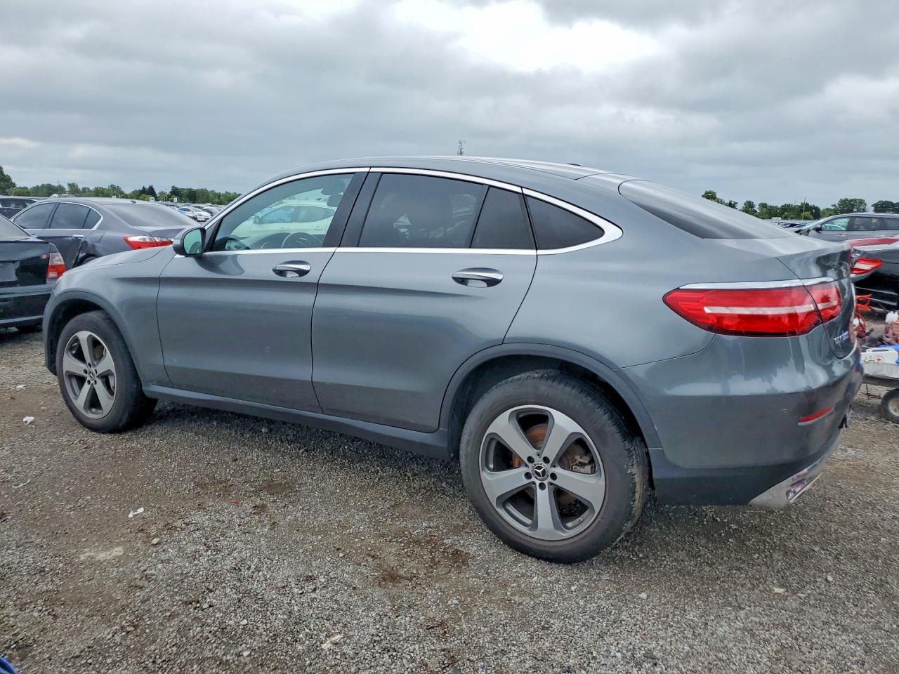 2017 MERCEDES-BENZ GLC COUPE 300 4MATIC — снимка 2
