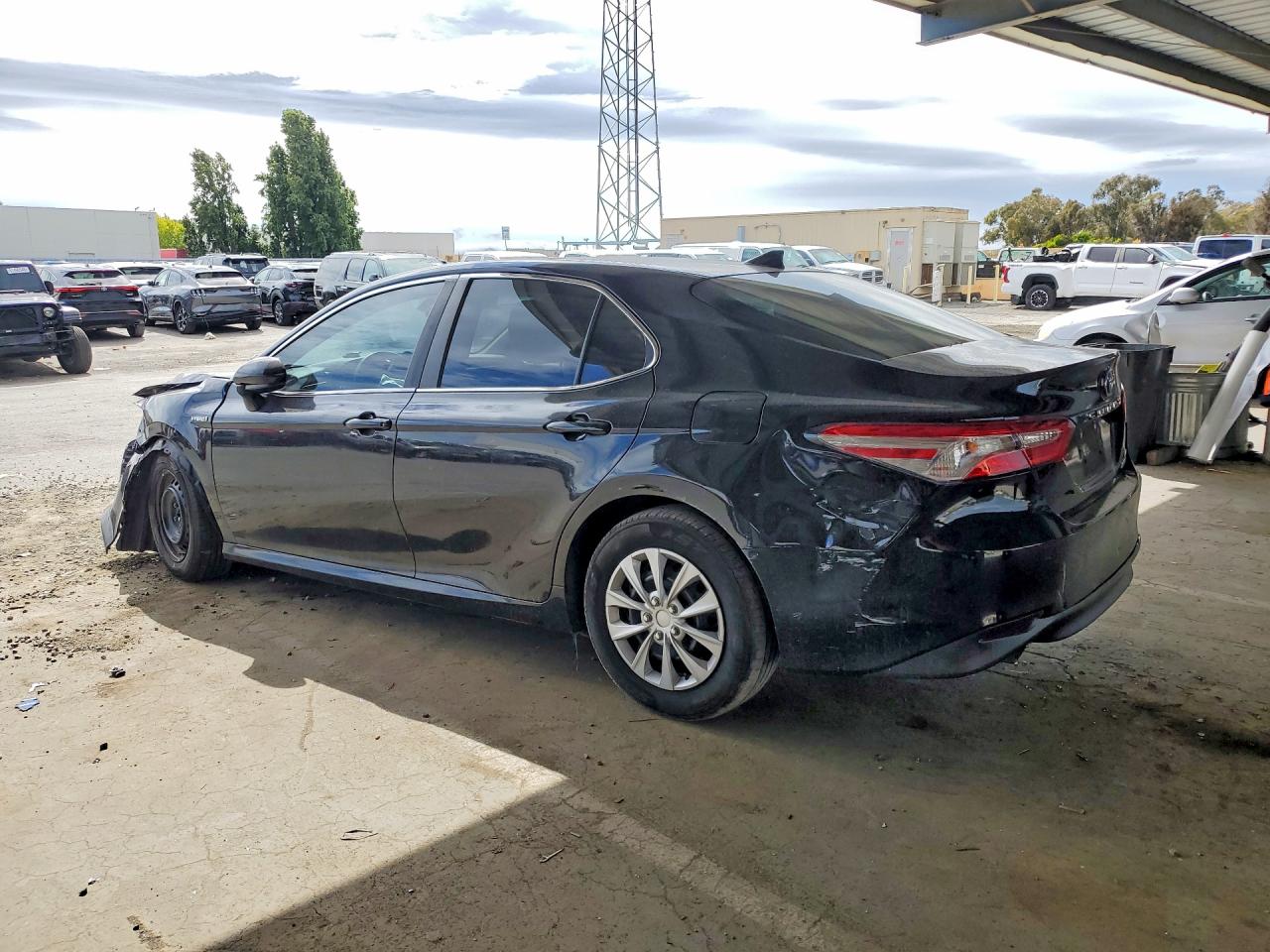 2019 TOYOTA CAMRY LE — снимка 2