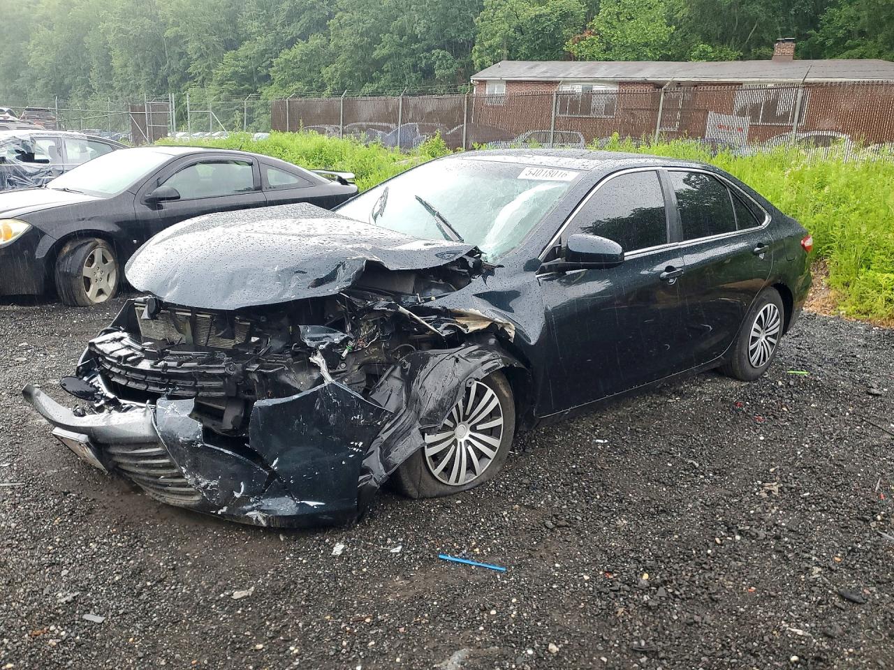 2016 TOYOTA CAMRY LE