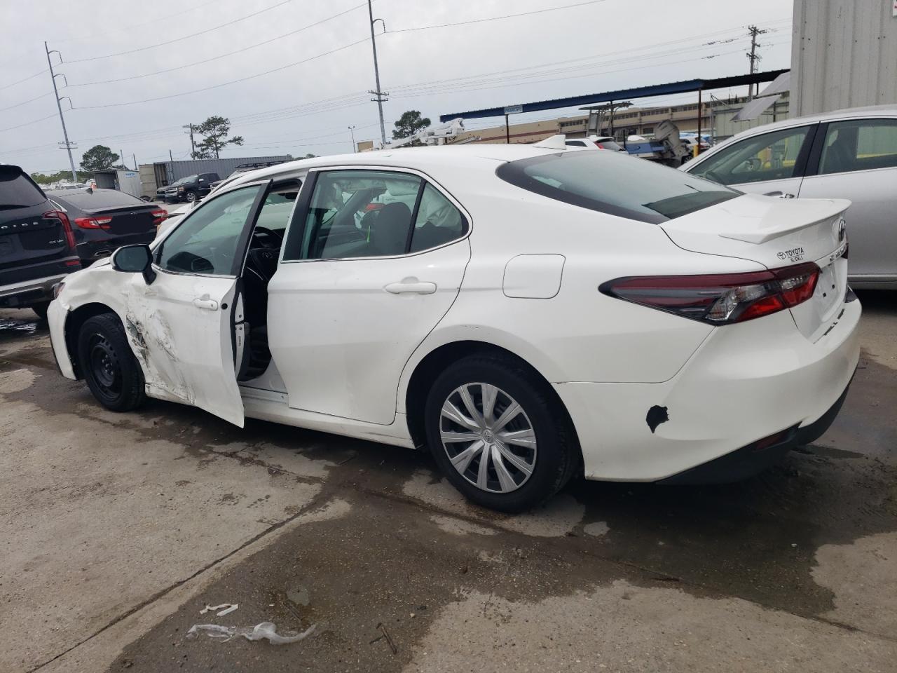 2024 TOYOTA CAMRY LE — снимка 2