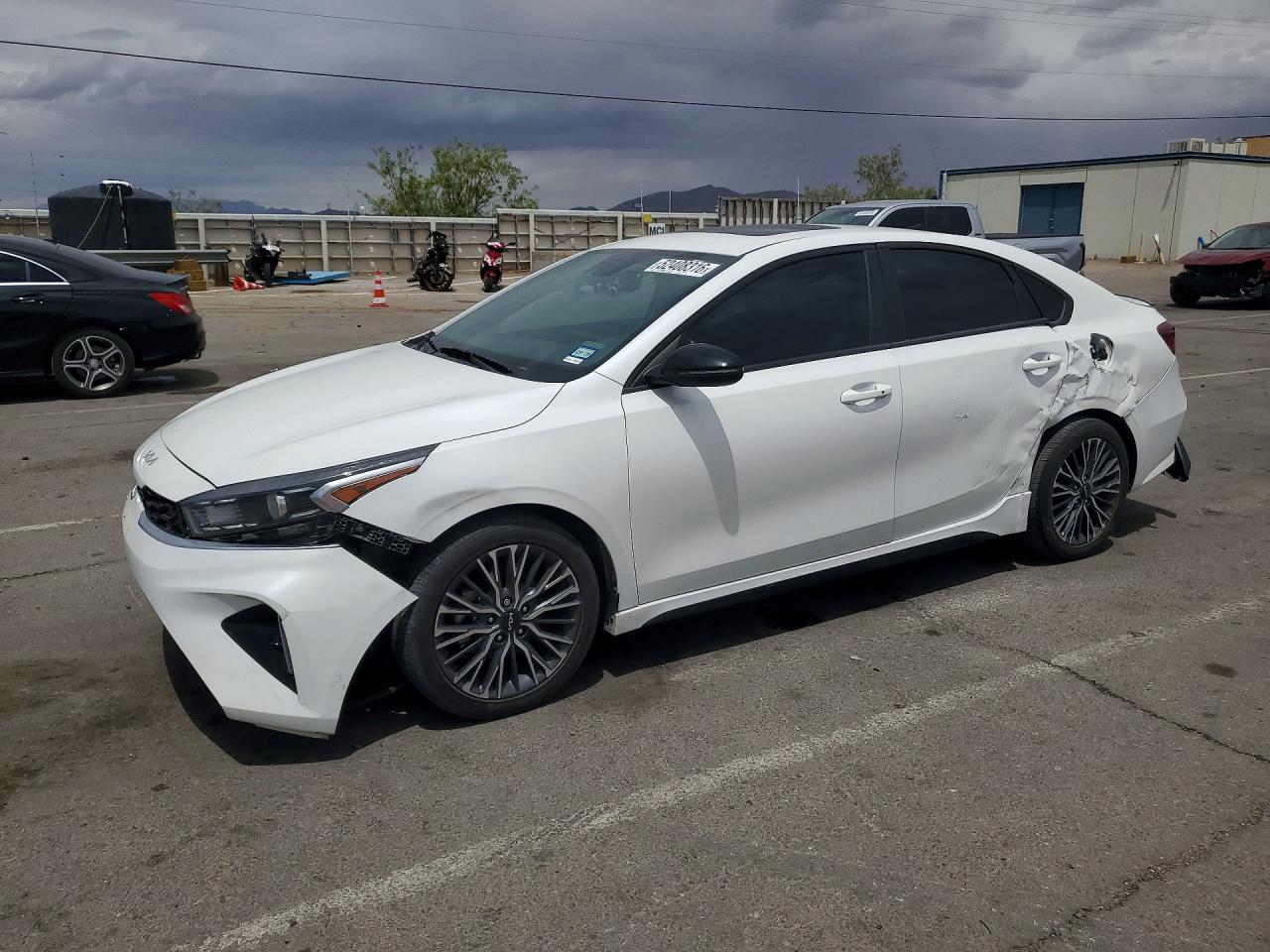 2023 KIA FORTE GT LINE