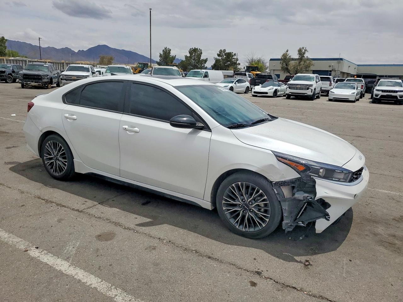 2023 KIA FORTE GT LINE — снимка 4