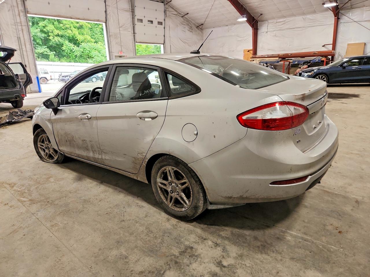 2017 FORD FIESTA SE — снимка 2