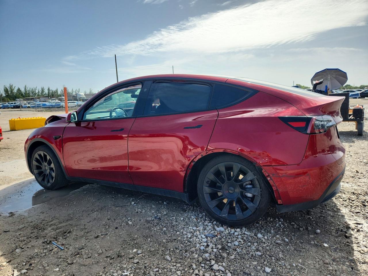 2024 TESLA MODEL Y — снимка 2