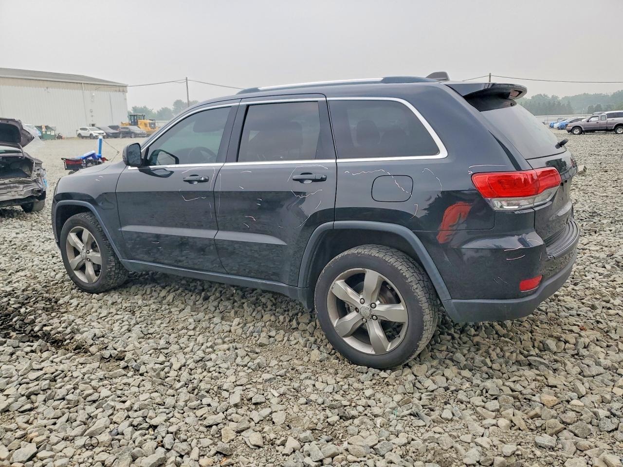 2015 JEEP GRAND CHEROKEE LAREDO — снимка 2